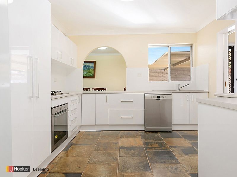 11 Amphion Place, Leeming WA 6149