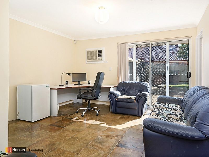 11 Amphion Place, Leeming WA 6149