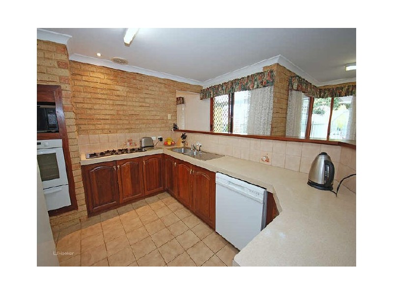 4 Capill Corner, Leeming WA 6149
