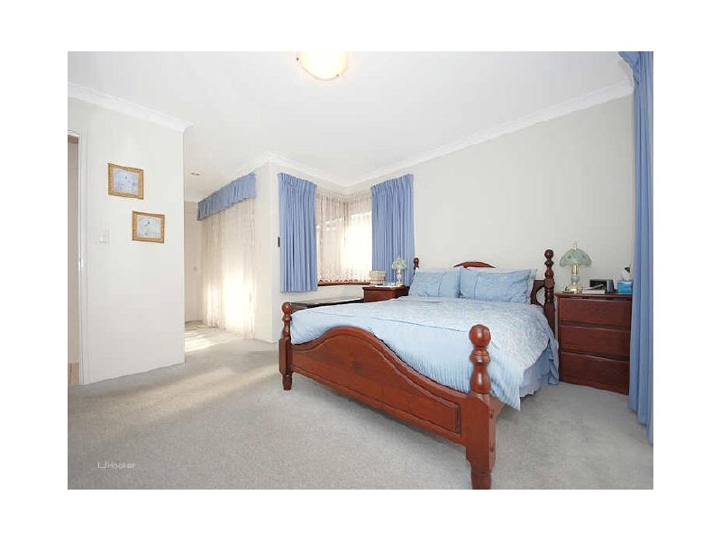 4 Capill Corner, Leeming WA 6149