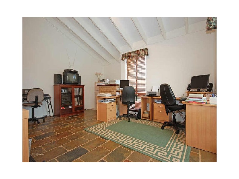 4 Capill Corner, Leeming WA 6149