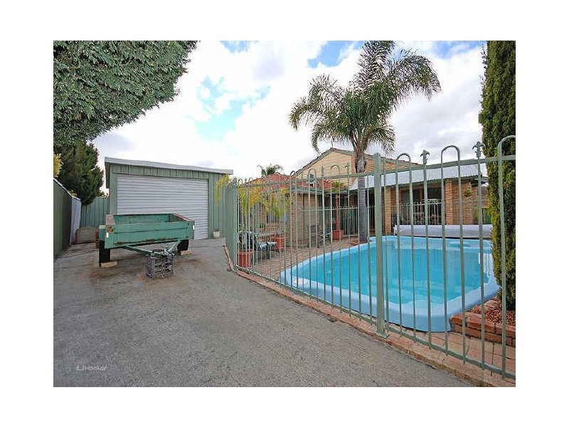 4 Capill Corner, Leeming WA 6149