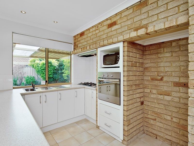 25B McKivett Crescent, Leeming WA 6149