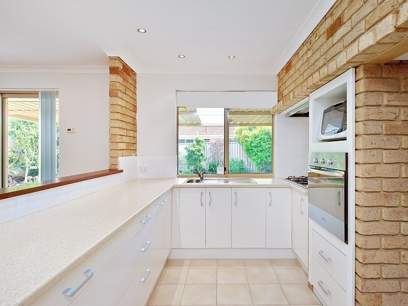 25B McKivett Crescent, Leeming WA 6149