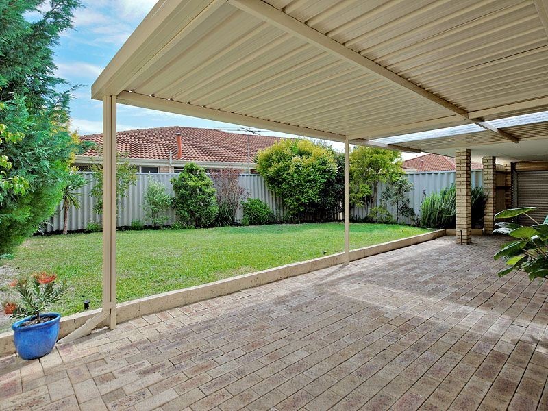 25B McKivett Crescent, Leeming WA 6149