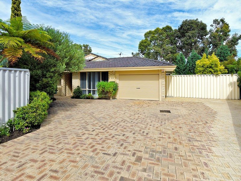 25B McKivett Crescent, Leeming WA 6149