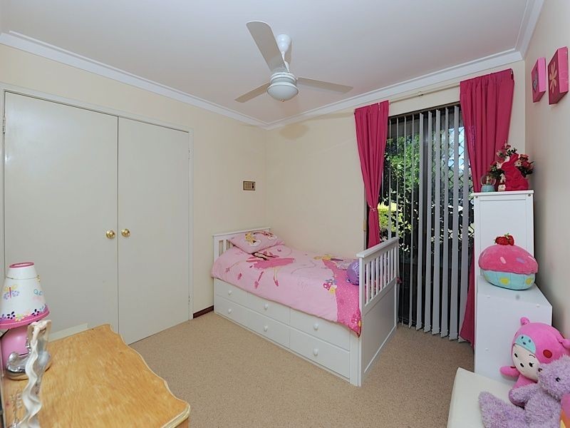 19 Earnshaw Loop, Leeming WA 6149