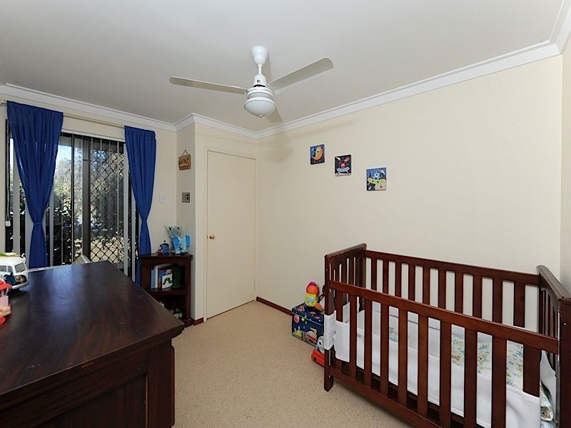 19 Earnshaw Loop, Leeming WA 6149