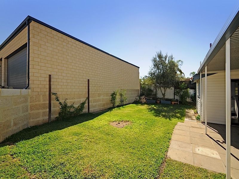 7 Instone Street, Hilton WA 6163