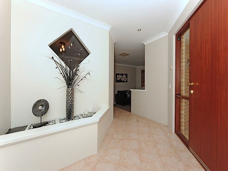 9 Brandwood Gardens, Leeming WA 6149
