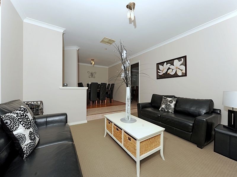 9 Brandwood Gardens, Leeming WA 6149