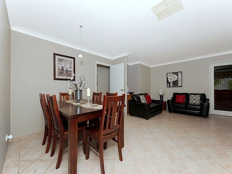 9 Brandwood Gardens, Leeming WA 6149