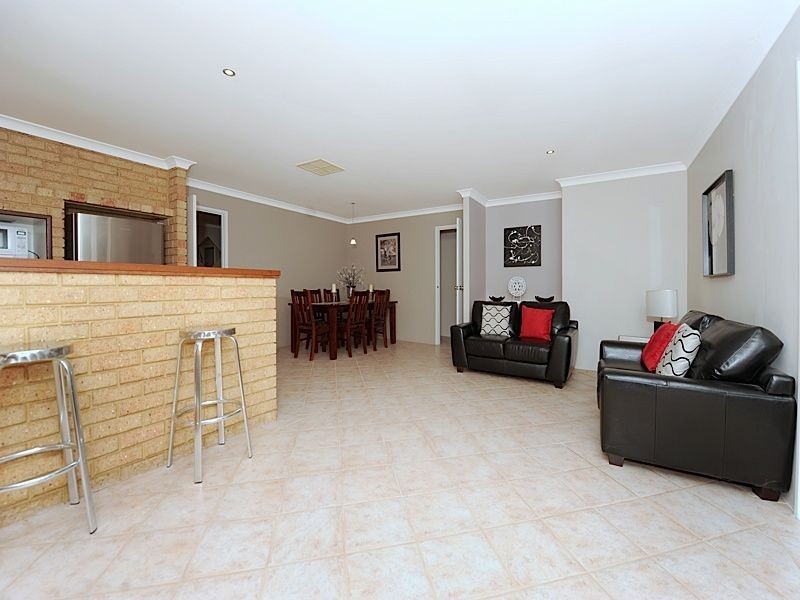 9 Brandwood Gardens, Leeming WA 6149