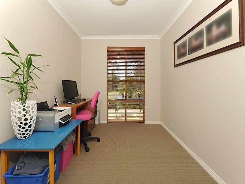 9 Brandwood Gardens, Leeming WA 6149
