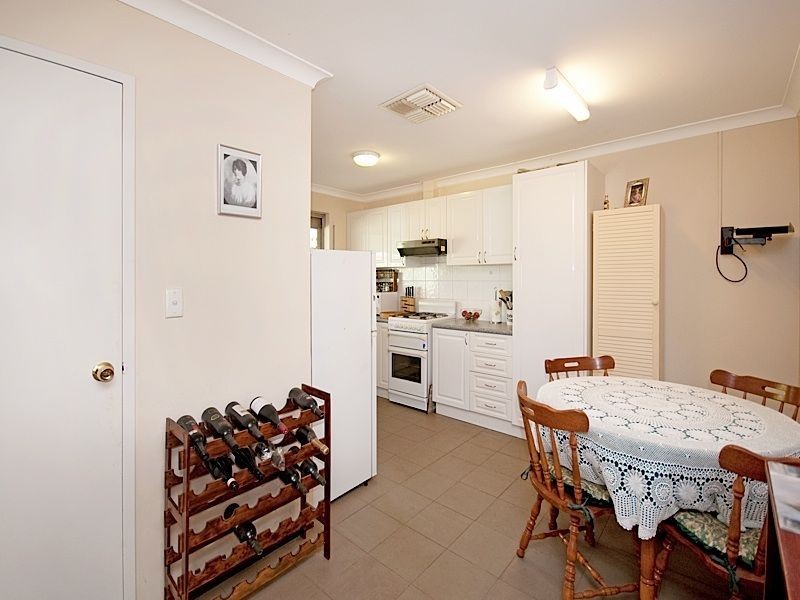2B Ashton Place, Leeming WA 6149