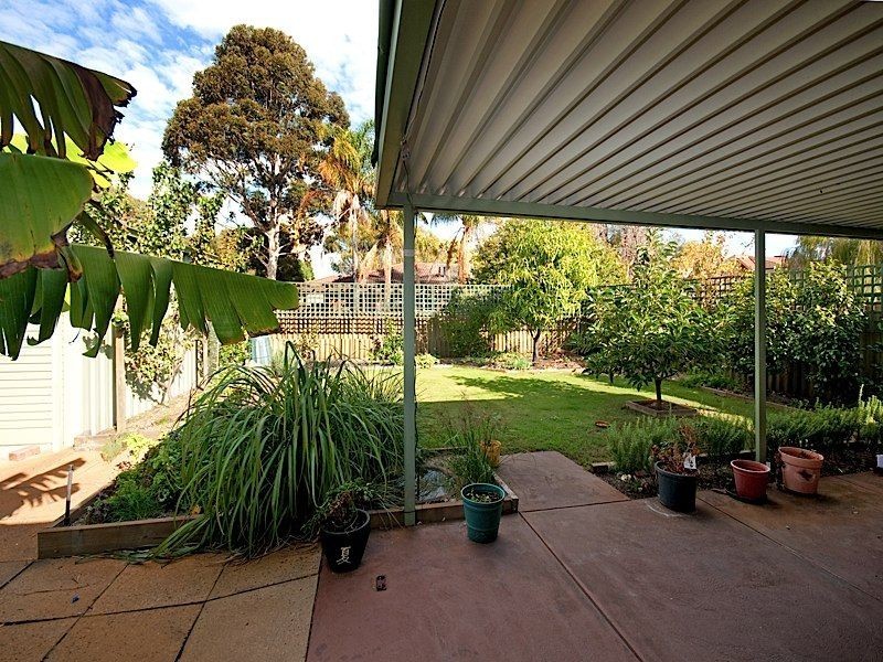 2B Ashton Place, Leeming WA 6149