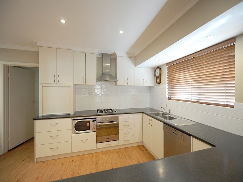 5 More Crescent, Bull Creek WA 6149