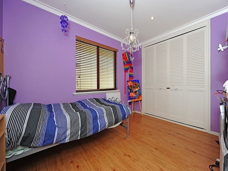 5 More Crescent, Bull Creek WA 6149