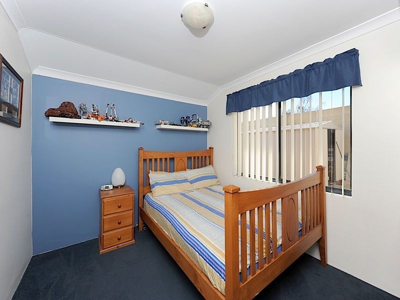 31 Monroe Turn, Success WA 6164