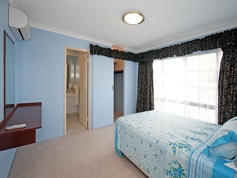 1 Chalmers Place, Leeming WA 6149