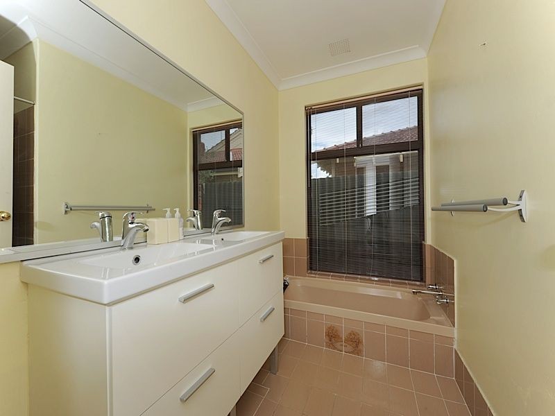 23 Cardinal Crescent, Leeming WA 6149