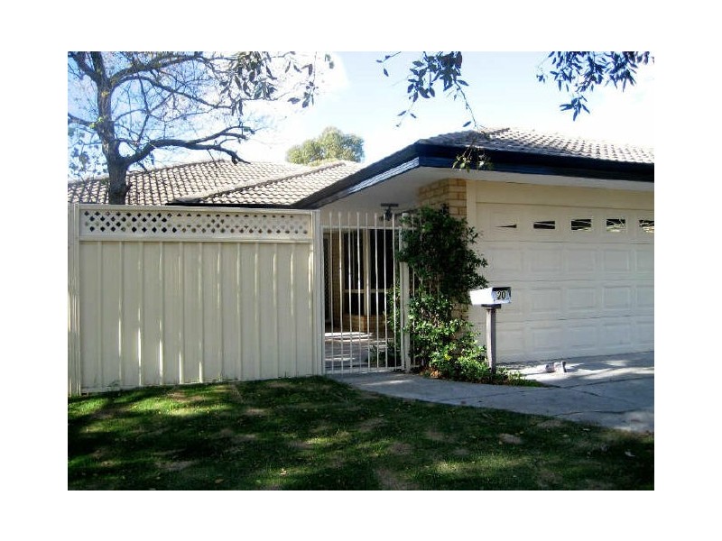 20 Brooke Gardens, Bateman WA 6150