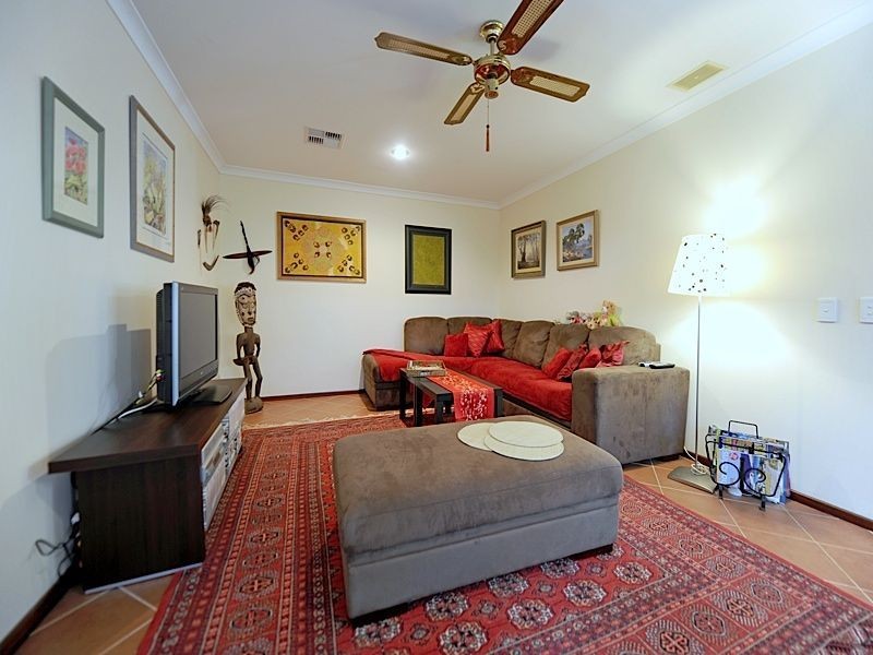 7 Twin Branch Rise, Leeming WA 6149