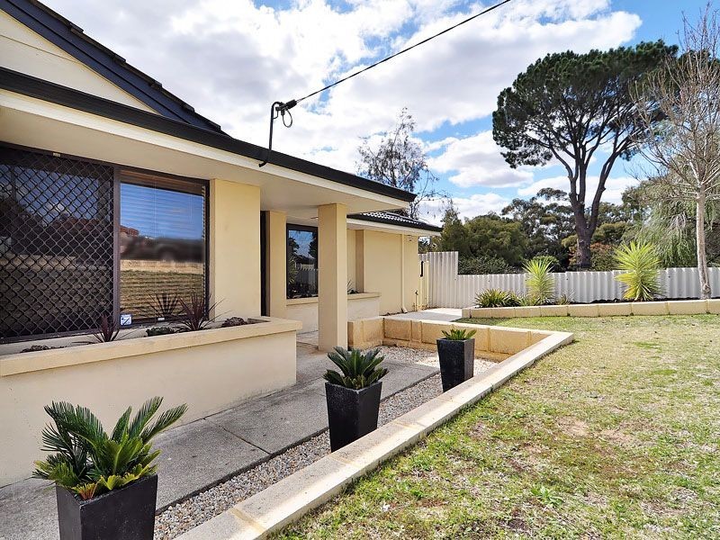 186 Winterfold Road, Kardinya WA 6163