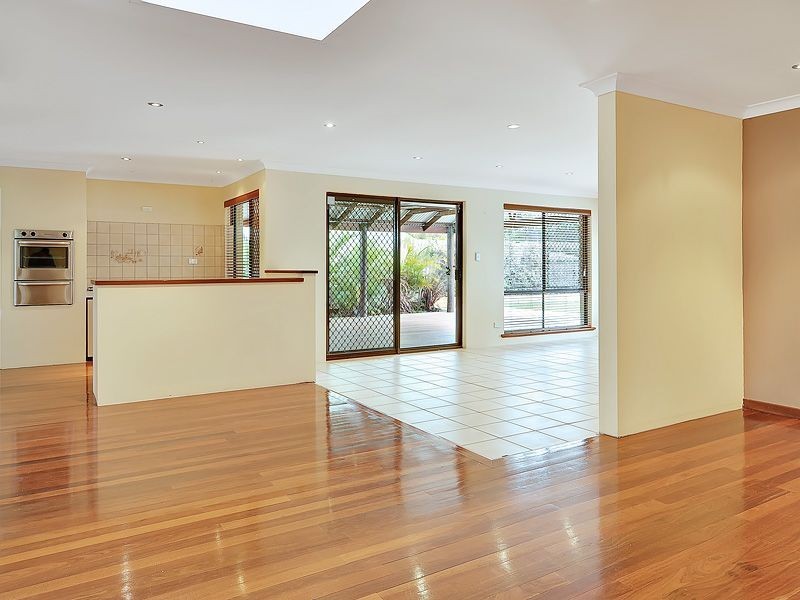 186 Winterfold Road, Kardinya WA 6163