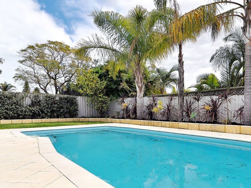 186 Winterfold Road, Kardinya WA 6163