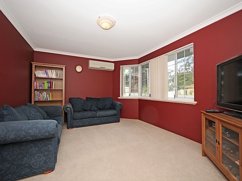 23 Myimbar Way, Nollamara WA 6061