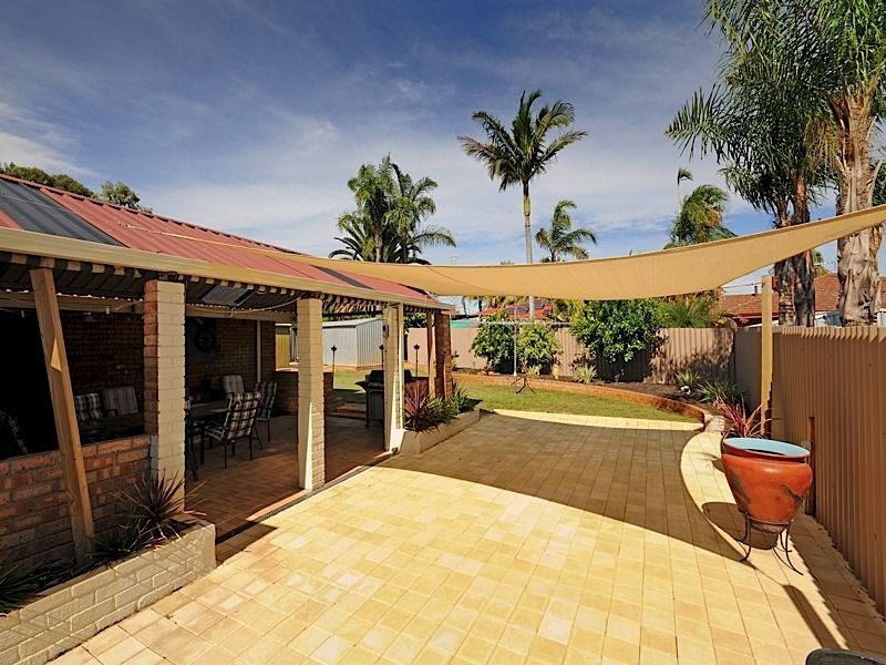 3 Beech Court, South Lake WA 6164