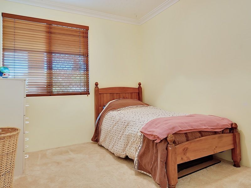 12 Devenish Way, Leeming WA 6149