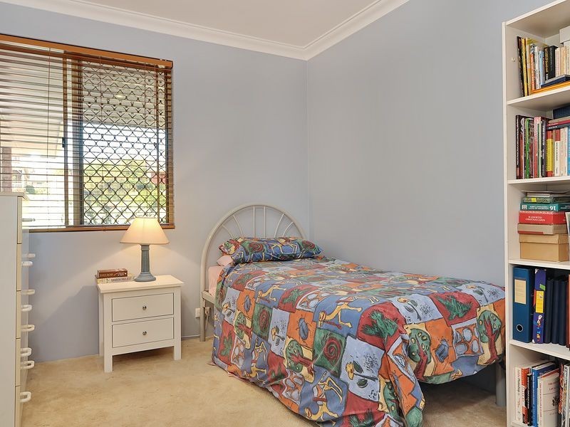 12 Devenish Way, Leeming WA 6149