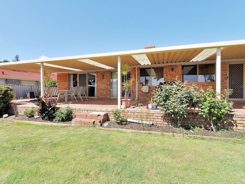 12 Devenish Way, Leeming WA 6149