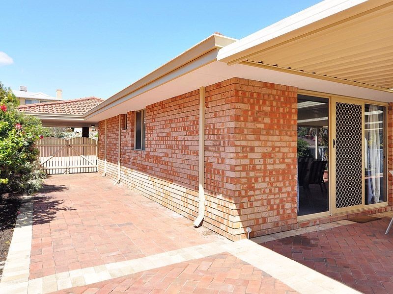 12 Devenish Way, Leeming WA 6149