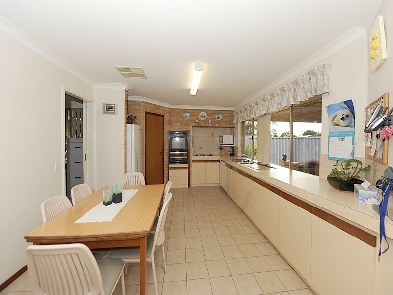 73 Casserly Drive, Leeming WA 6149