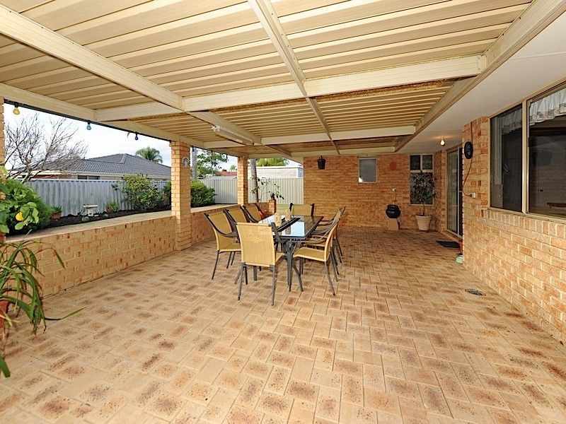 73 Casserly Drive, Leeming WA 6149