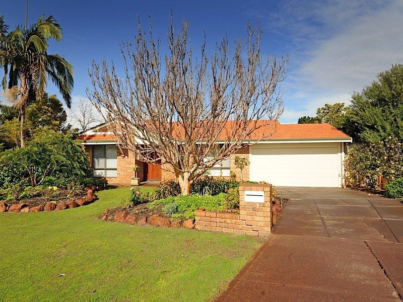 46 Winchester Way, Leeming WA 6149