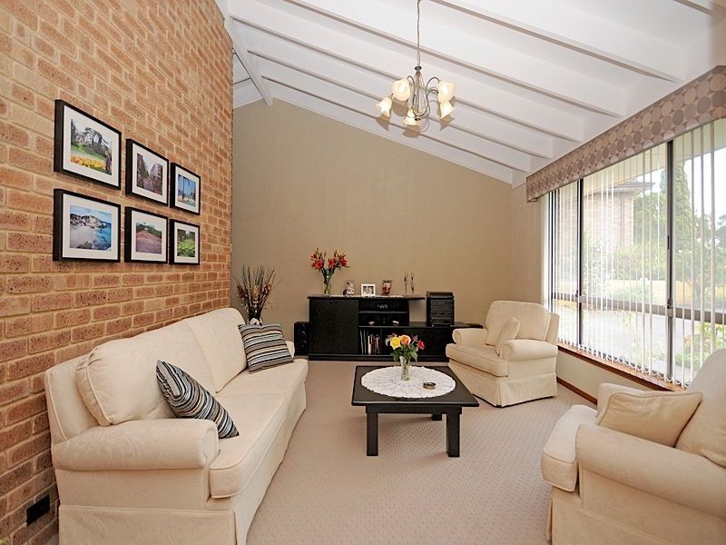 46 Winchester Way, Leeming WA 6149