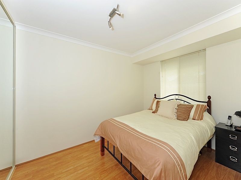 20 Ela Street, Leeming WA 6149