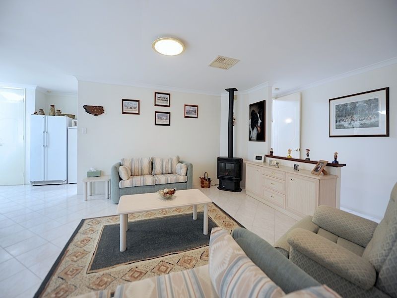 15 Kooyonga Cross, Jandakot WA 6164