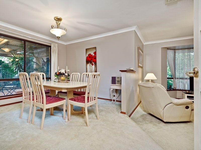 19 Harrington Crescent, Leeming WA 6149