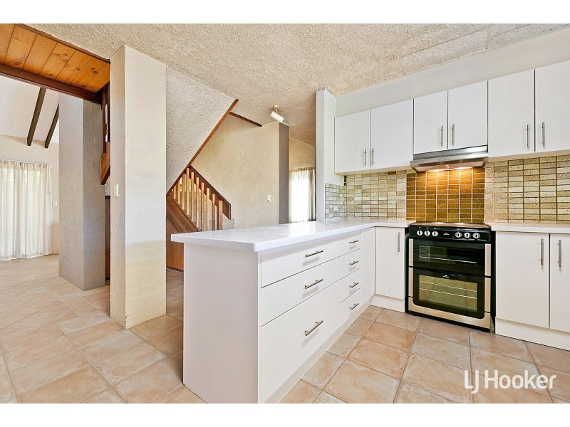 27 Henry Bull Drive, Bull Creek WA 6149