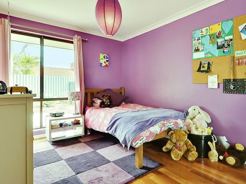 6 Peggs Place, Leeming WA 6149