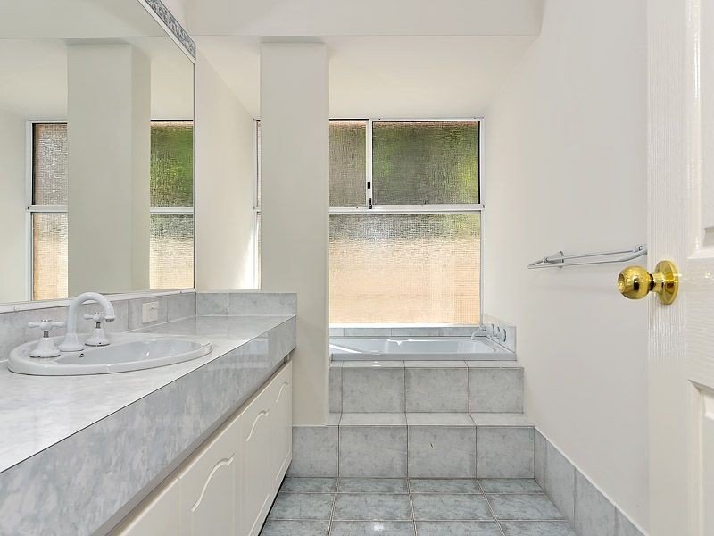 4 Byass Rise, Leeming WA 6149