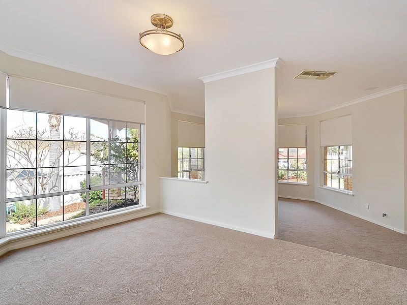 4 Byass Rise, Leeming WA 6149