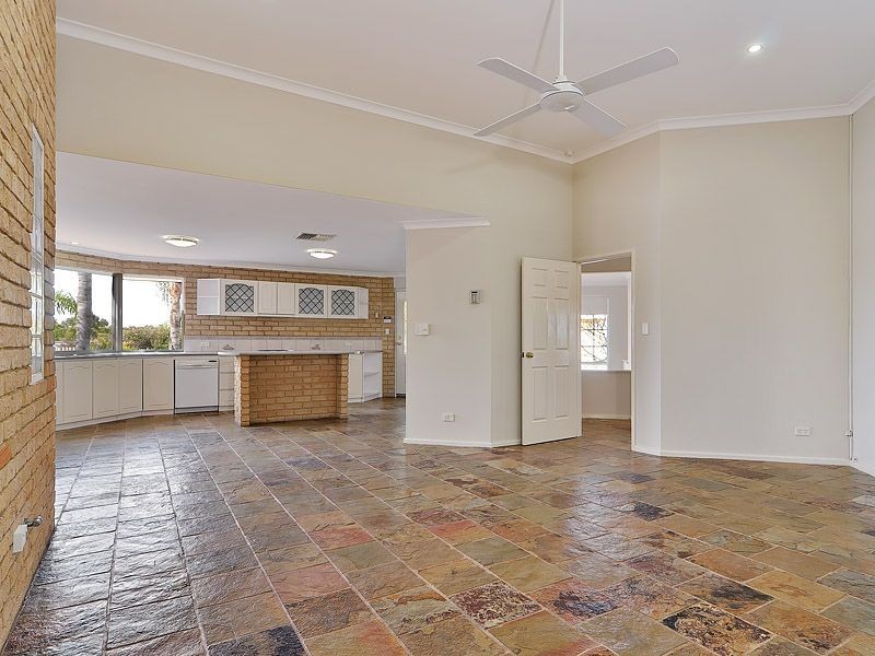 4 Byass Rise, Leeming WA 6149
