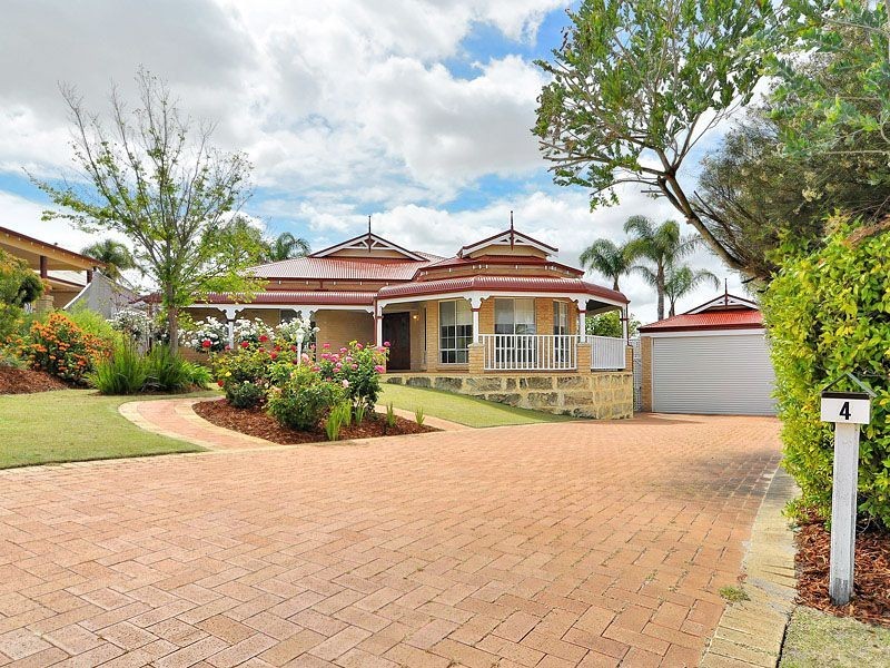 4 Byass Rise, Leeming WA 6149