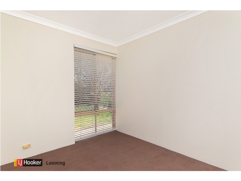 32 Pioneer Drive, Thornlie WA 6108